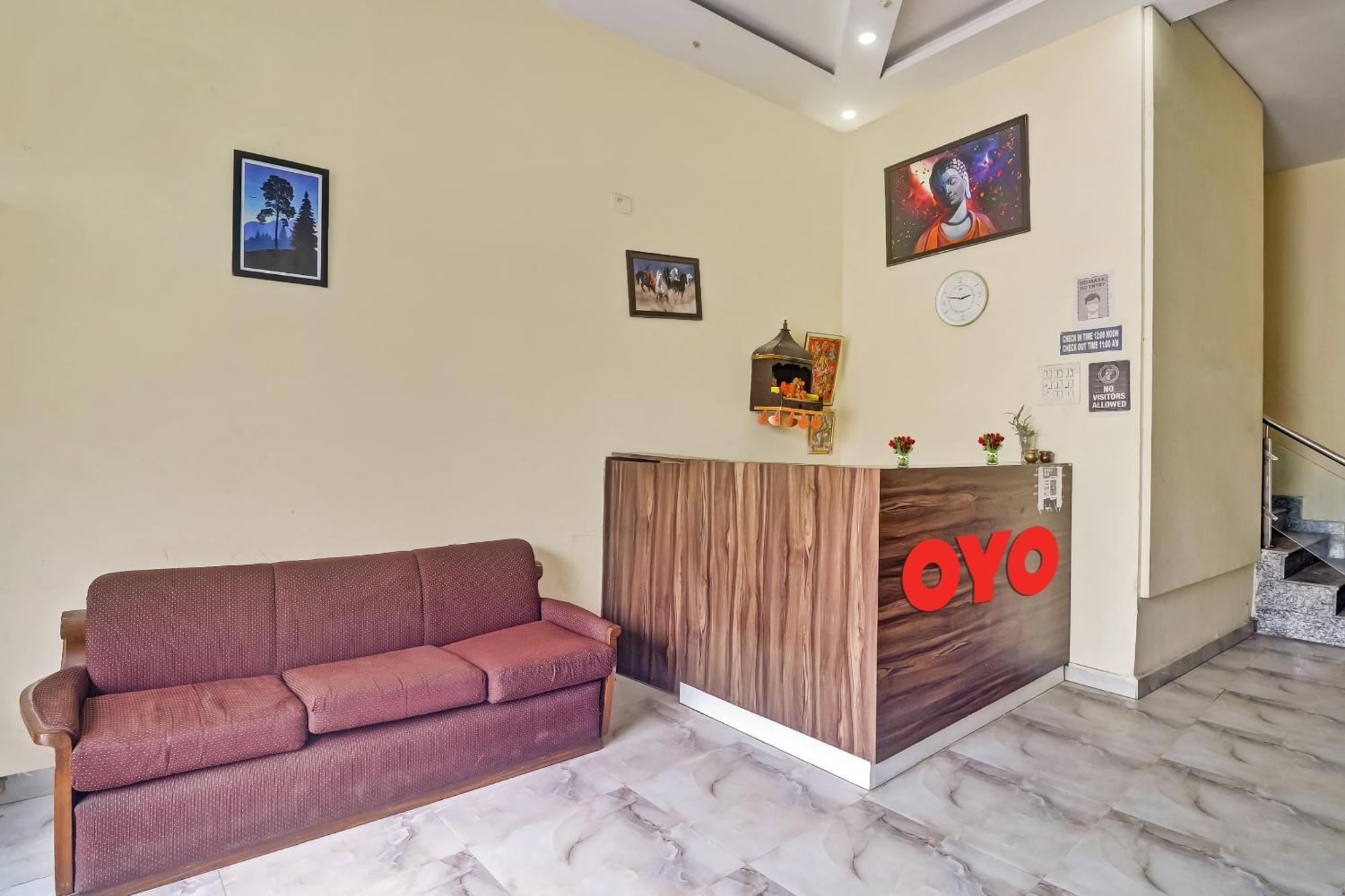 Hotel O Prince Home Stay Near Ambience Mall นิวเดลี ภายนอก รูปภาพ